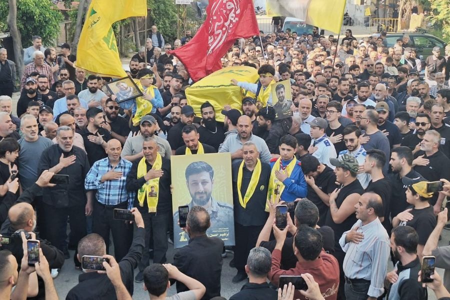 بالصور| حزب الله يشيّع ثلة من الشهداء في جنة الزهراء - الكفاءات 