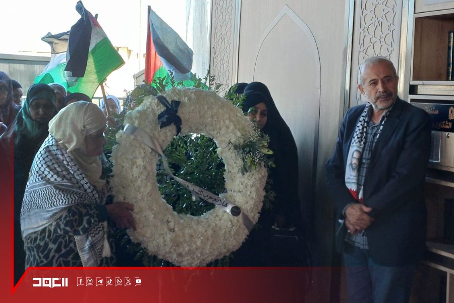 بالصور| وفد طلائع حرب التحرير الشعبية - قوات الصاعقة عند ضريح السيد نصر الله