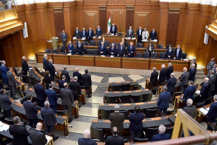 جلسة تشريعية تكسر طوق المقاطعة و