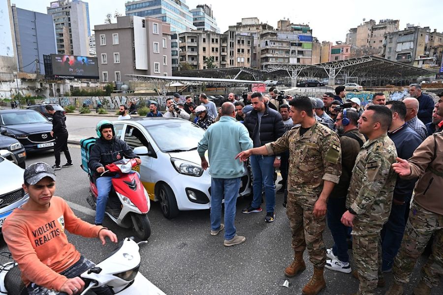 مجزرة الضرائب: الفقراء يموّلون أجورهم