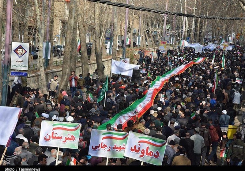 مسيرات مليونية في إيران ضد أعمال مثيري الشغب ودعمًا للقيادة الإيرانية