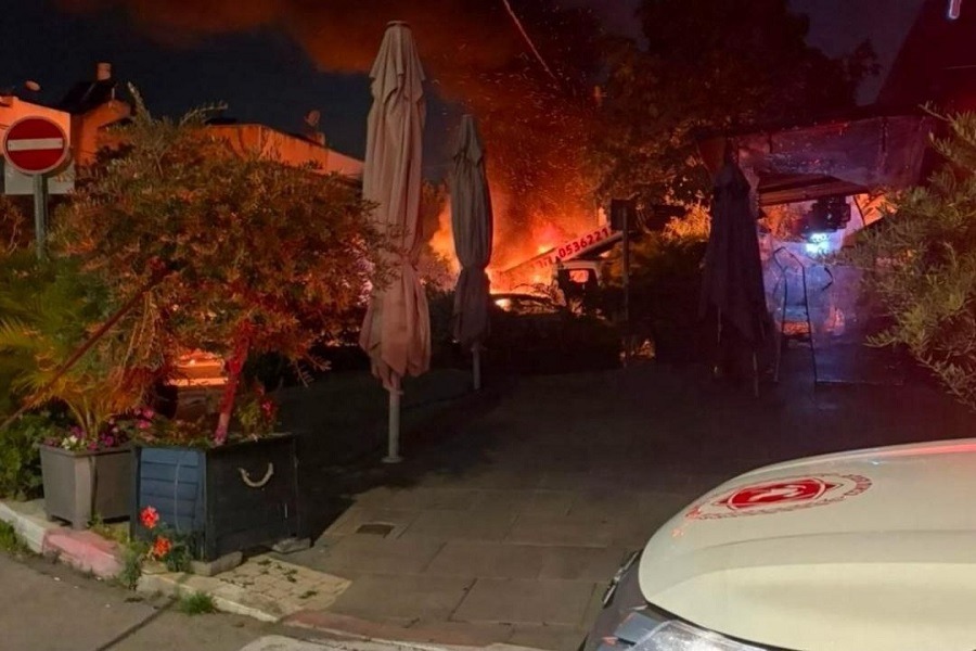 الموجة 84.. غرق زوارق إنزال أميركية ومقتل جنود في هجوم مركّب على ميناء الشيوخ