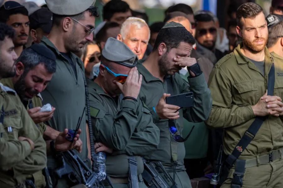 ضابط صحة نفسية خدم في قاعدة 