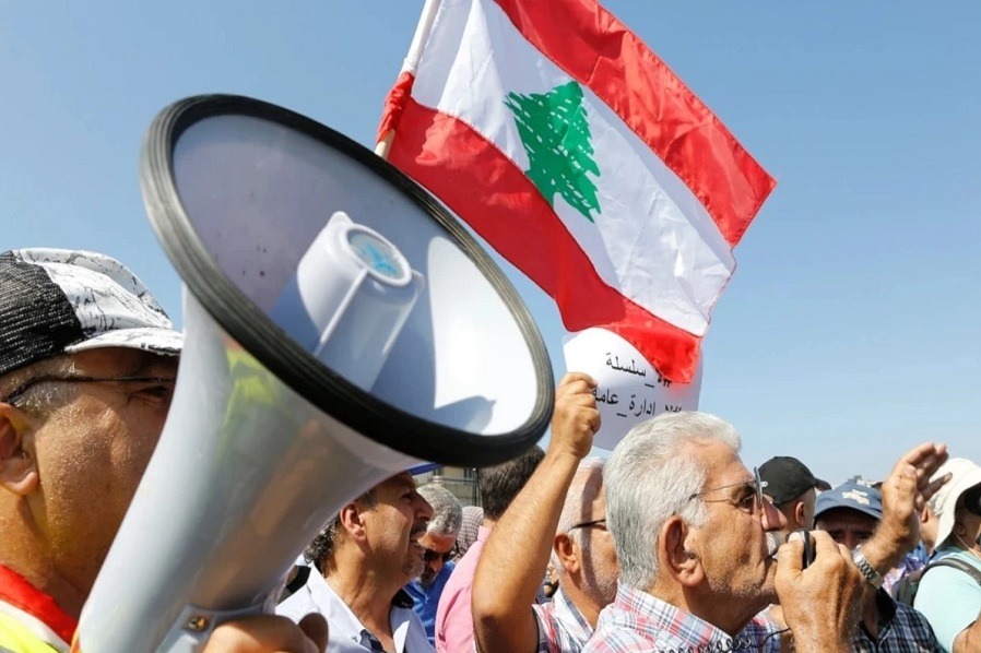 رابطة موظفي الإدارة العامة تعلن الإضراب العام 