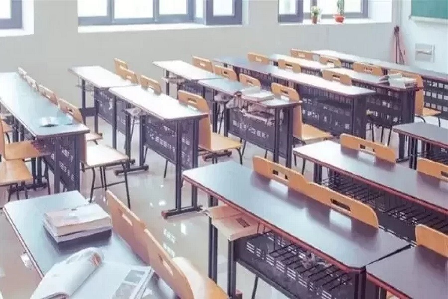 إضراب تحذيري لمعلمي القطاع الرسمي واعتكاف للمساعدين القضائيين 