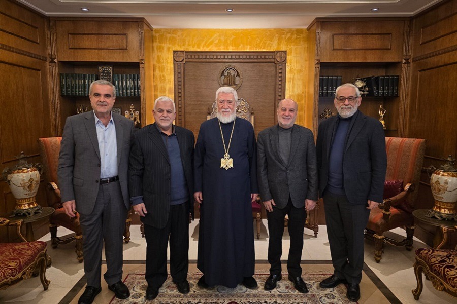 وفد من حزب الله زار بطريرك الأرمن الأرثوذكس 