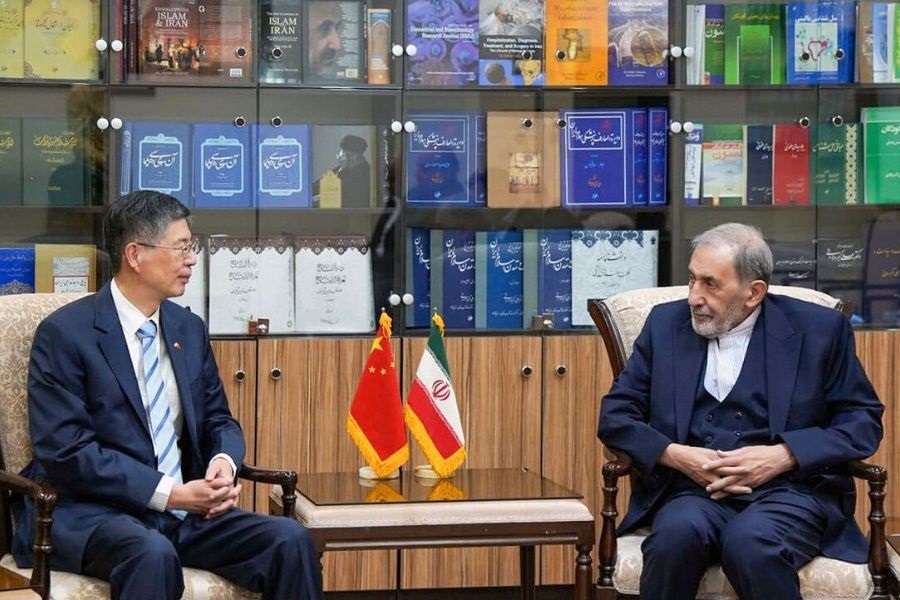 ولايتي: إيران والصين وروسيا تُؤدّي دورًا فعّالًا في تشكيل النظام العالمي الجديد