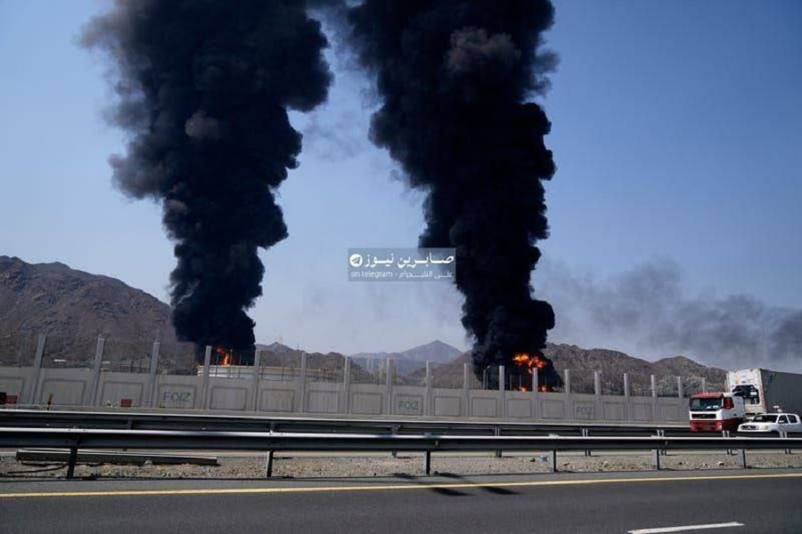 صورة| حریق في ميناء الفجيرة الإماراتي