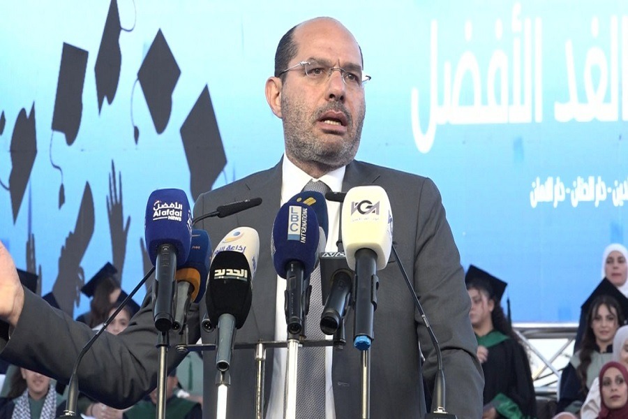 مراد: احتضان النازحين واجب أخلاقي... وتعويض المتضررين وإعادة الإعمار مسؤولية الدولة