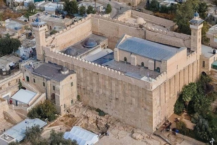 الاحتلال يسحب صلاحيات التخطيط في المسجد الإبراهيمي تمهيدًا لمخططات 