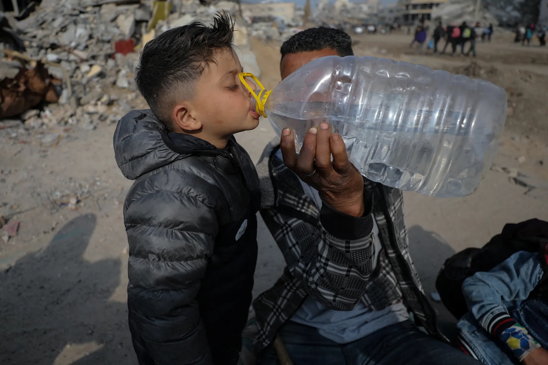 الأمم المتحدة: الاحتلال دمّر 90٪ من محطات المياه في غزة ويفاقم الكارثة