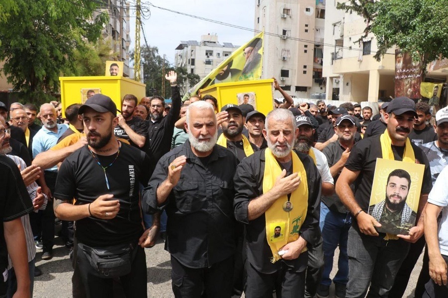 بالصور | حزب الله يشيّع ثلّة من الشهداء في روضتَيْ  