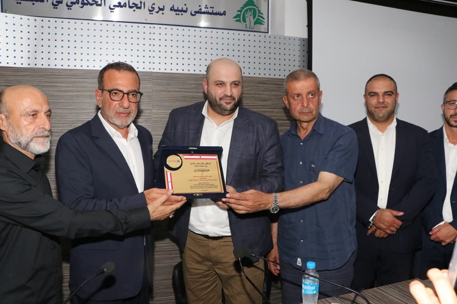 الوزير ناصر الدين يجول على مستشفيات النبطية