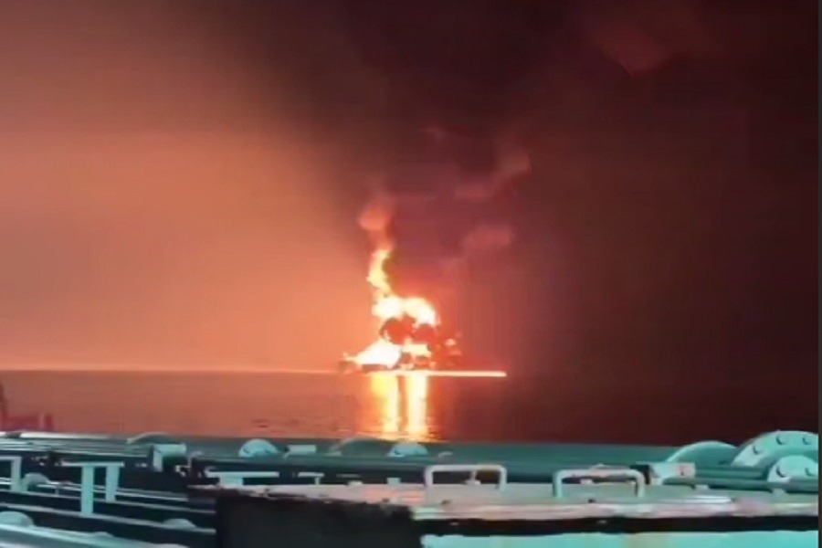 ردًا على ترامب.. طهران تتوعد بحرق مصالح واشنطن النفطية والبنتاغون يرتعد خلف ناقلاته