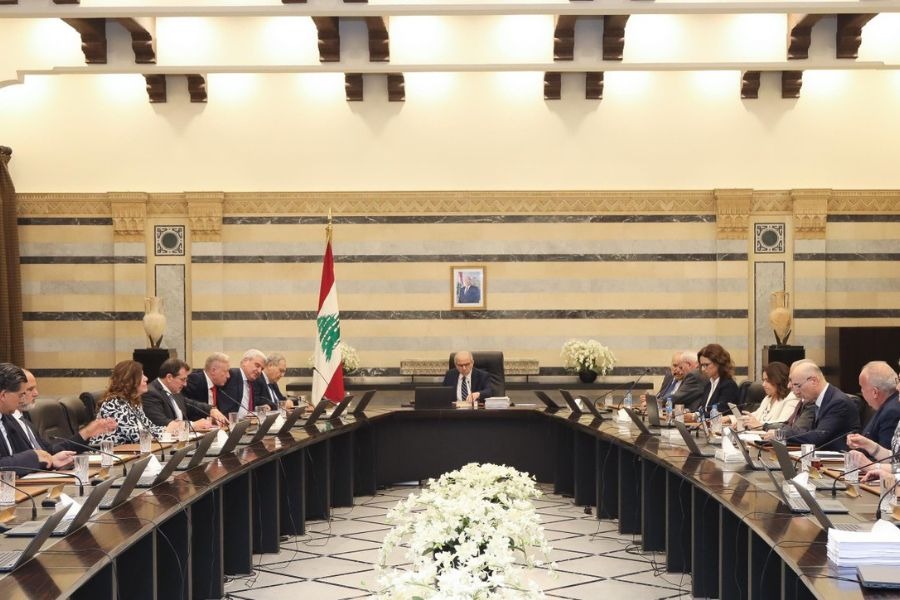 وزراء الثنائي الوطني خلال جلسة الحكومة: بأيّ حق يُعطى 
