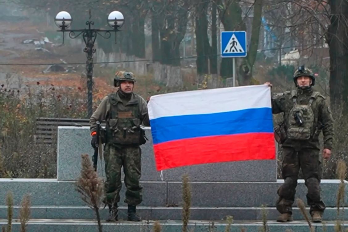 روسيا تعلن السيطرة على سيفيرسك وتقترب من كراماتورسك وسلوفيانسك شرق أوكرانيا