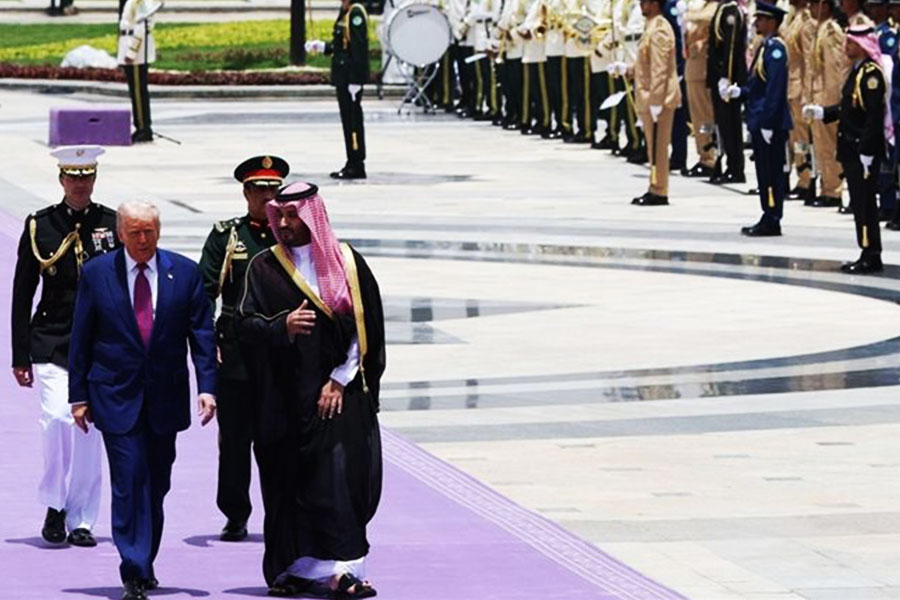 زيارة ترامب الخليجية.. عملية احتيال كبرى وصورة نصر زائفة