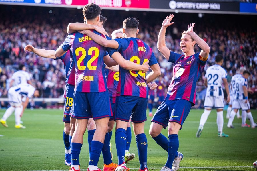 برشلونة يستعيد صدارة الدوري الإسباني بعد أسبوع من التخلي عنها