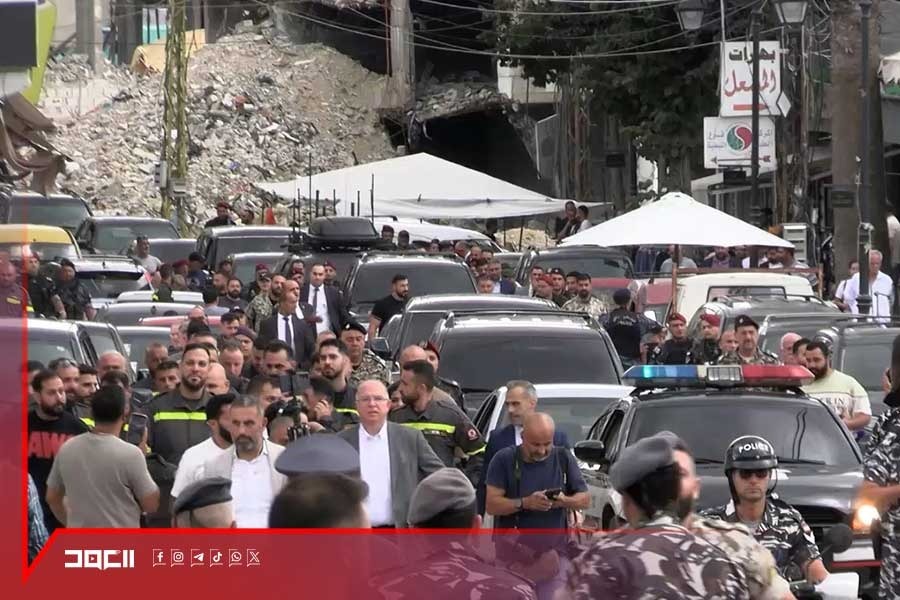 أهالي النبطية يستقبلون رئيس الحكومة... أملنا كبير بالمقاومة ولن نقبل بالذل والعار