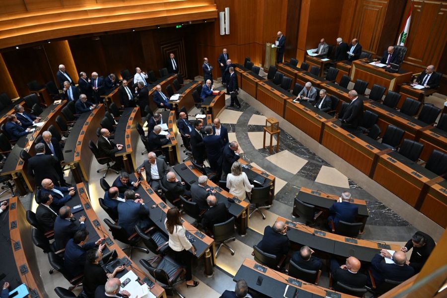 مجلس النواب يرفع الحصانة عن النائب بوشكيان ويحيل 3 وزراء سابقين إلى التحقيق