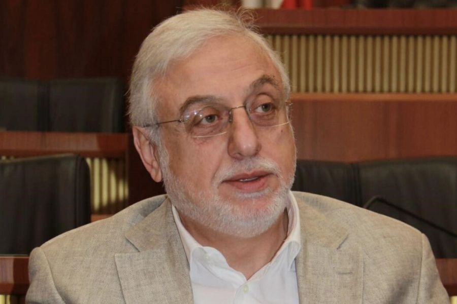 الصمد يوجّه نداء وطنيًا: الدفاع عن الطائف والدستور مسؤولية وطنية لحماية الصلاحيات
