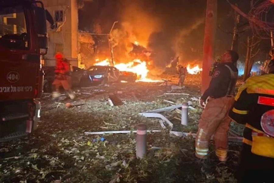 انتقامًا للشهيد لاريجاني.. حرس الثورة يصيب أكثر من 100 هدف في الأراضي المحتلة