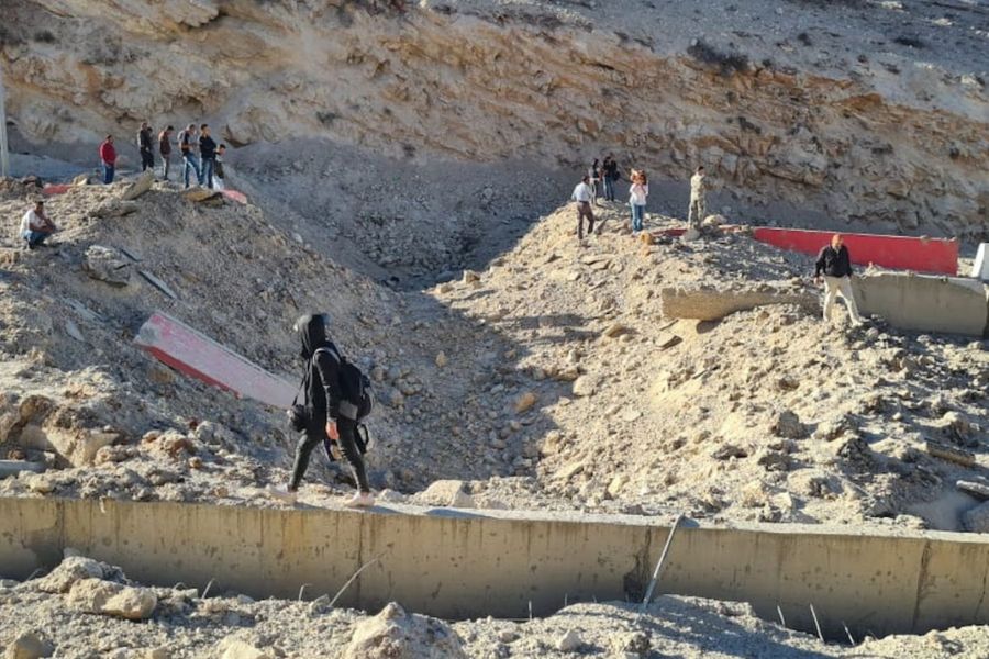 ورشة لتأهيل معبر الدبوسية الحدودي بين سورية ولبنان لتعزيز الحركة التجارية  