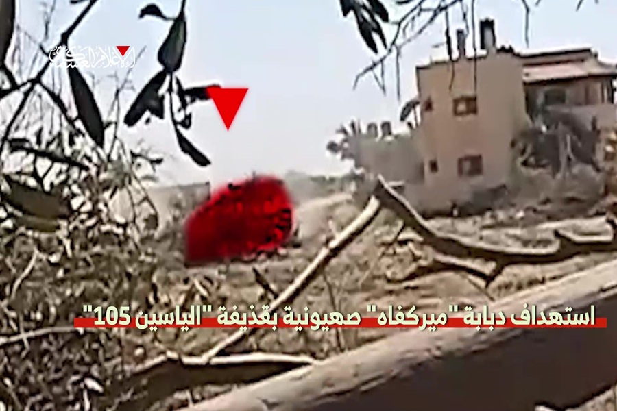 بالفيديو| كتائب القسّام تستهدف جنود وآليات العدو جنوب شرق دير البلح