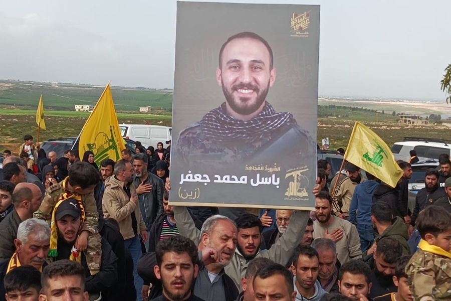 حزب الله شيع الشهيد باسل محمد جعفر في بلدة القصر