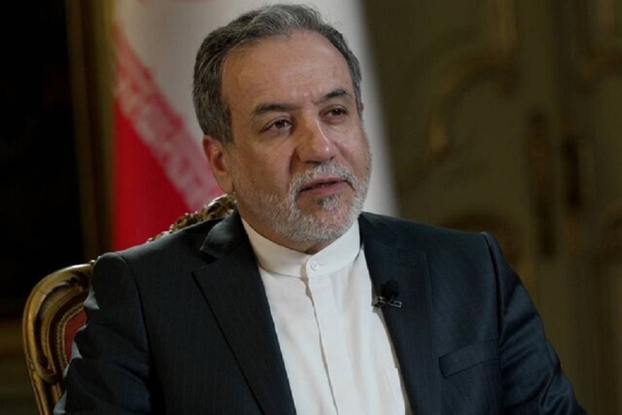 عراقتشي: قرار الترويكا الأوروبية غير القانوني يستدعي من طهران اتخاذ ردّ مناسب