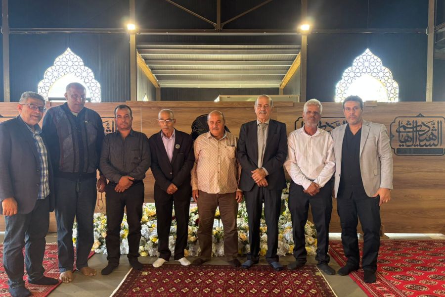 اتحاد نقابات عمال فلسطين يضع إكليلًا من الزهور على ضريح الشهيد الهاشمي