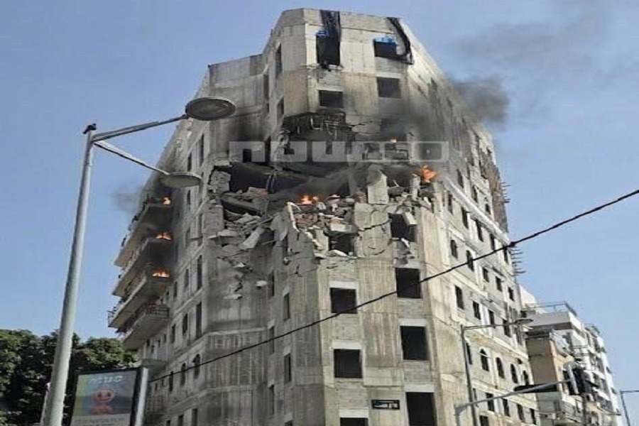 بالفيديو والصور| إصابة مبان في 