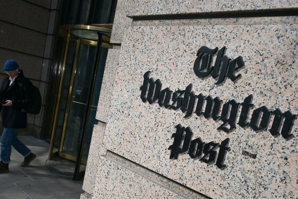 بعد تسريح 300 صحافي… رئيس 