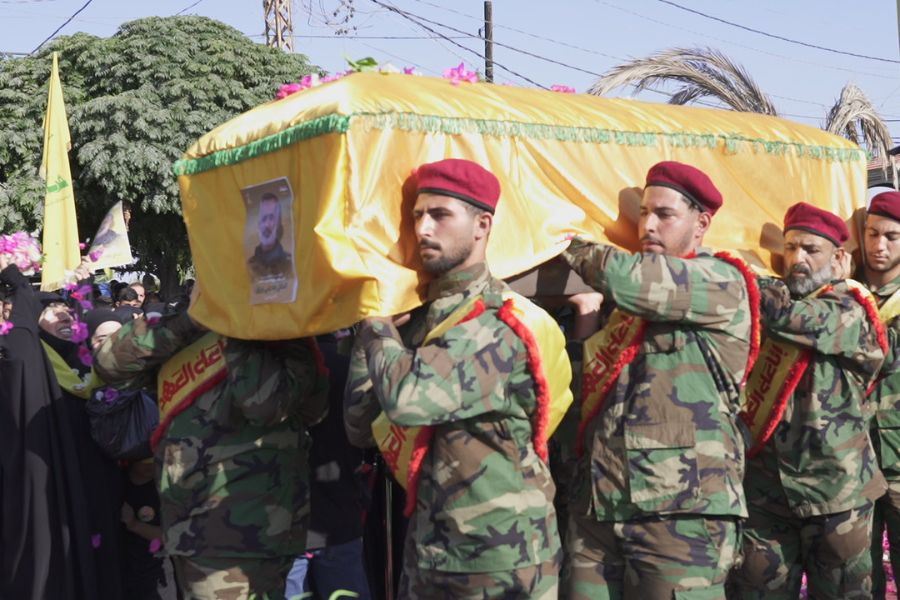 حزب الله يُشيّع الشهيد السعيد رضا علي زريق في بلدة عدشيت الجنوبية