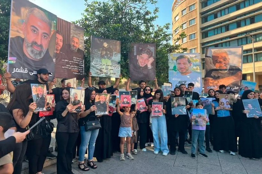 لبنان | وفقة أمام السرايا الحكومية لعائلات المفقودين الـ4 من مناطق يحتلّها العدو طالبت بكشف مصيرهم 