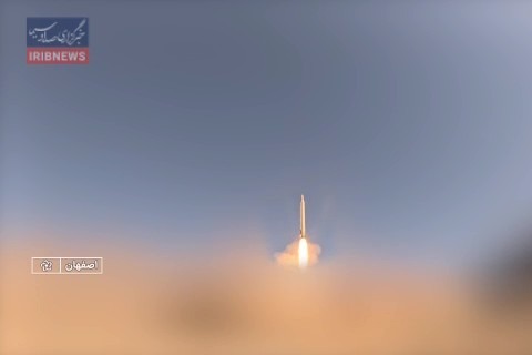 بالفيديو |مشاهد توثق لحظة إطلاق صواريخ الحرس الثوري باتجاه الكيان المحتل