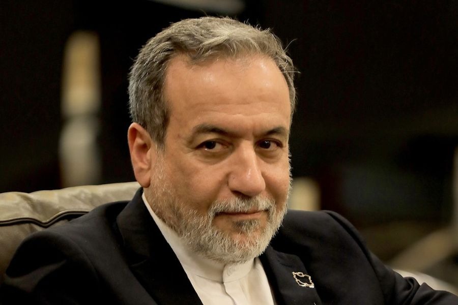 عراقجي في اتصال مع نظرائه الخليجيين: سنستخدم جميع قدراتنا للدفاع عن النفس