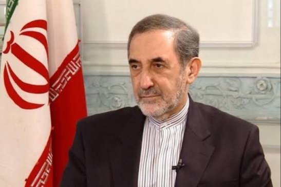 ولايتي: مَن يعبث بشريان العالم الحيوي سيجد نفسه في طريق مسدود