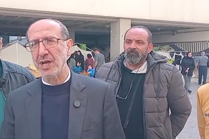  الموسوي يتفقّد أحوال النازحين في ثانوية الأمير شكيب إرسلان 