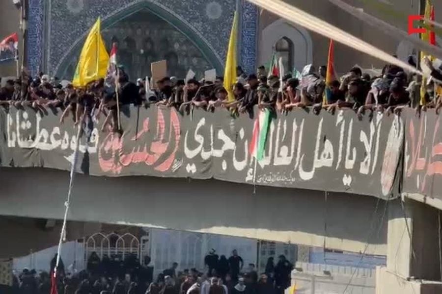 توافد الحشود في النجف الأشرف للمشاركة في تشييع القائد الشهيد