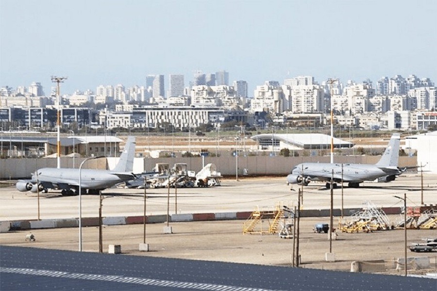 مطار 