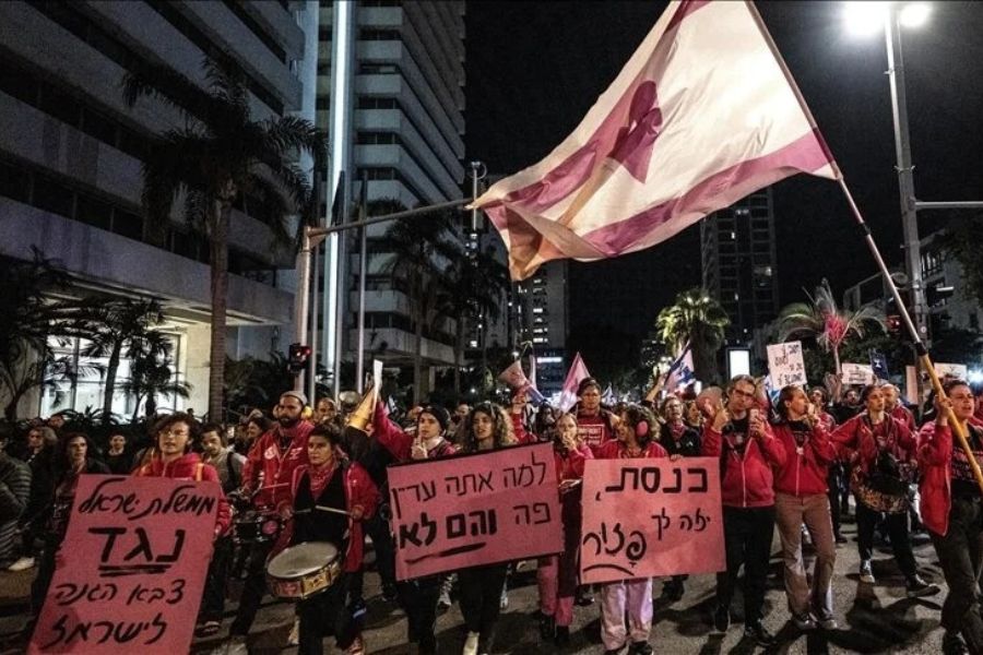 إعلام العدو عن عائلات الأسرى الصهاينة: زيارة نتنياهو لواشنطن يجب أن تسفر عن نهاية للحرب في غزة