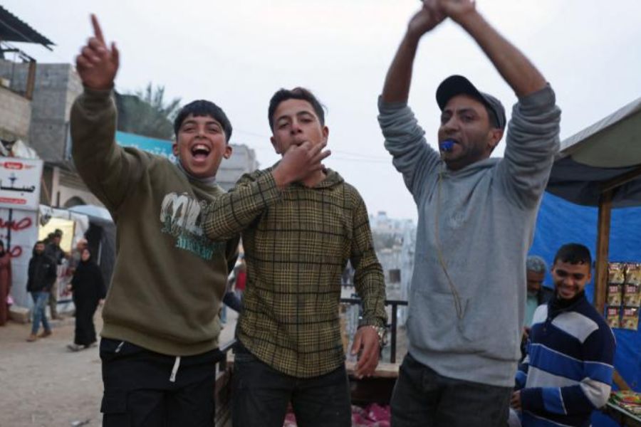 وقف إطلاق النار يدخل حيّز التنفيذ في غزة 