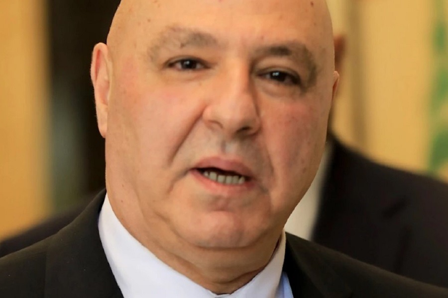 فضائل جنون جوزيف عون