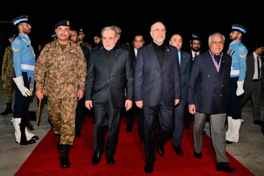 بين حافة الانفجار ومنطق التثبيت: خطوط أساسية في المشهد التفاوضي الأميركي-الإيراني