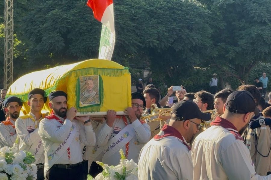 حزب الله وأهالي بعلبك يشيّعون الشهيد المجاهد علي الرضا الهبش إلى مثواه الأخير