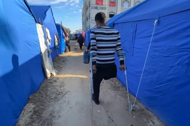  أكثر من 42 ألف مصاب بإعاقات دائمة في غزّة نتيجة العدوان الصهيوني وغياب خدمات التأهيل