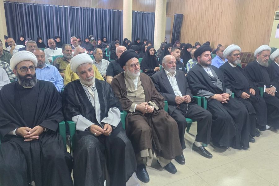 محاضرة ثقافية في حسينية بلدة العين بذكرى رحيل الإمام الخميني (قده)