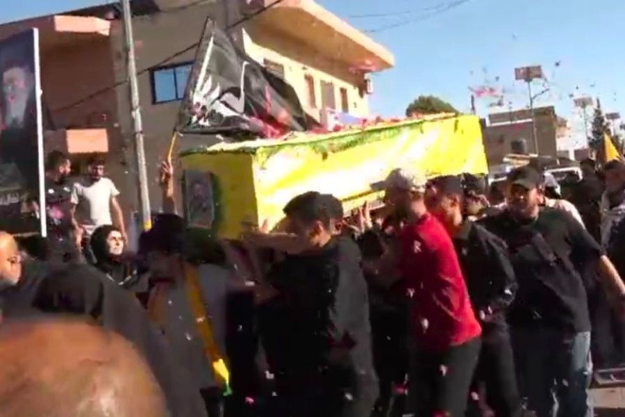 بلدة الميدان تودع الشهيد نضال علي جعفر 