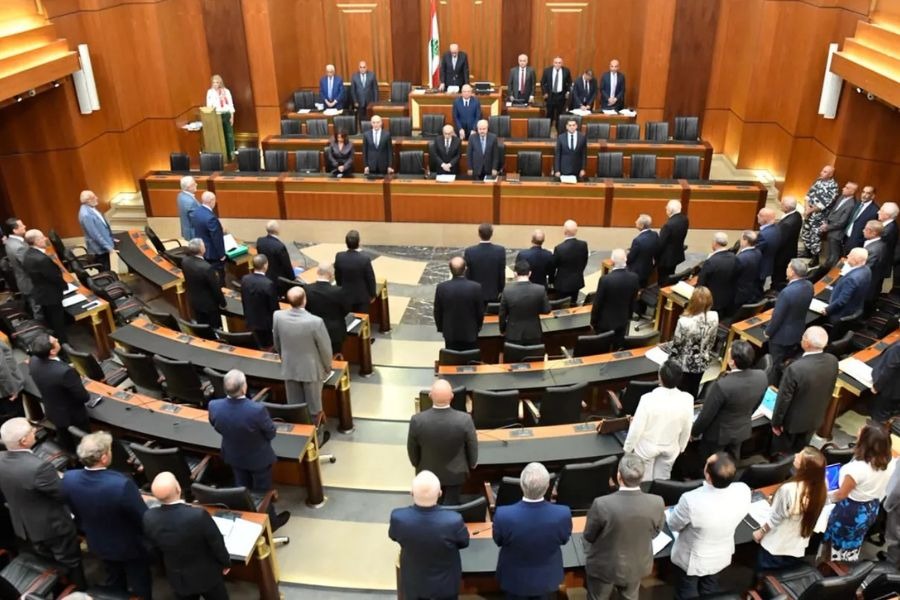 إقرار قانون العفو في مجلس النواب وانسحاب نواب التيار والوفاء للمقاومة